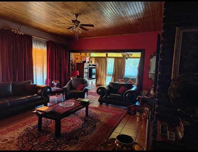 7 BEDROOM HOUSE FOR SALE IN ELDORAIGNE